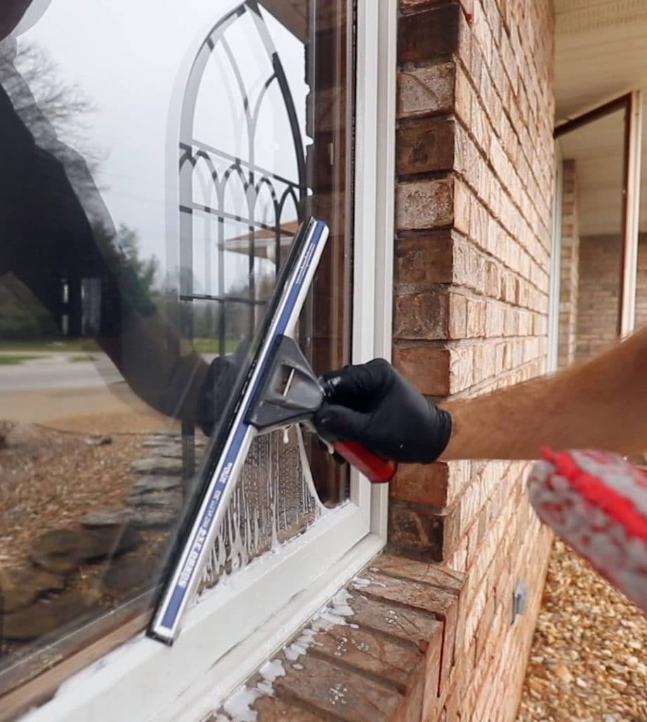 Outdoor Window Cleaner