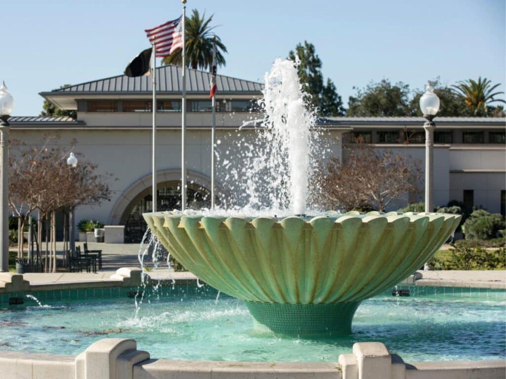 Afternoon view of a public water fountain in downtown Monrovia, CA