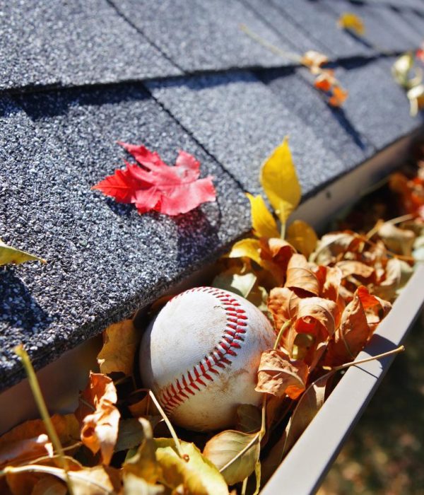 Expert gutter cleaning in Glendale, CA, for water flow and roof protection Expert gutter cleaning in Glendale, CA, for water flow and roof protection